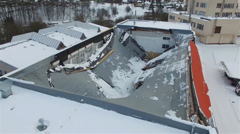 gym roof collapse